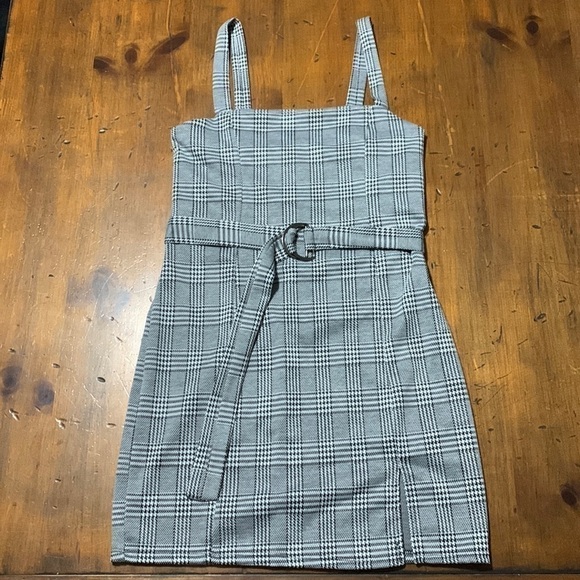 Polly & Esther Dresses & Skirts - Polly & Esther black and white plaid dress